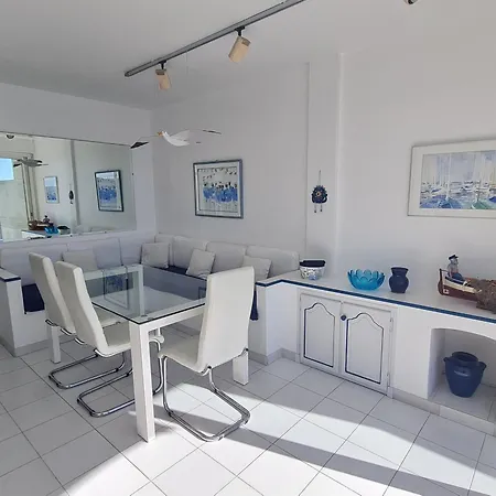 2/3 Pieces En Front De Mer Avec Climatisation, Parking Et Animaux Admis - Fr-1-780-4