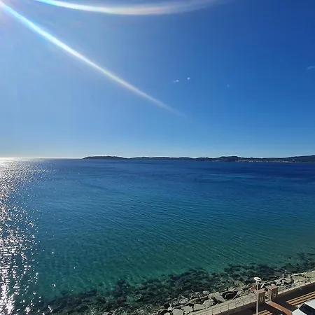 2/3 Pieces En Front De Mer Avec Climatisation, Parking Et Animaux Admis - Fr-1-780-4 Apartment Sainte-Maxime